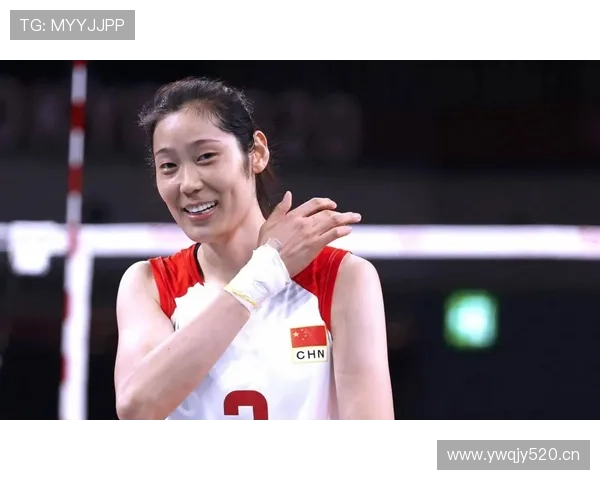 朱婷训练间隙一杯奶茶八块钱我差点笑出声