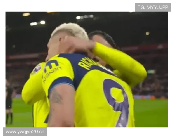 利物浦中场失衡藏不住了：看似运转正常，实则一碰就乱